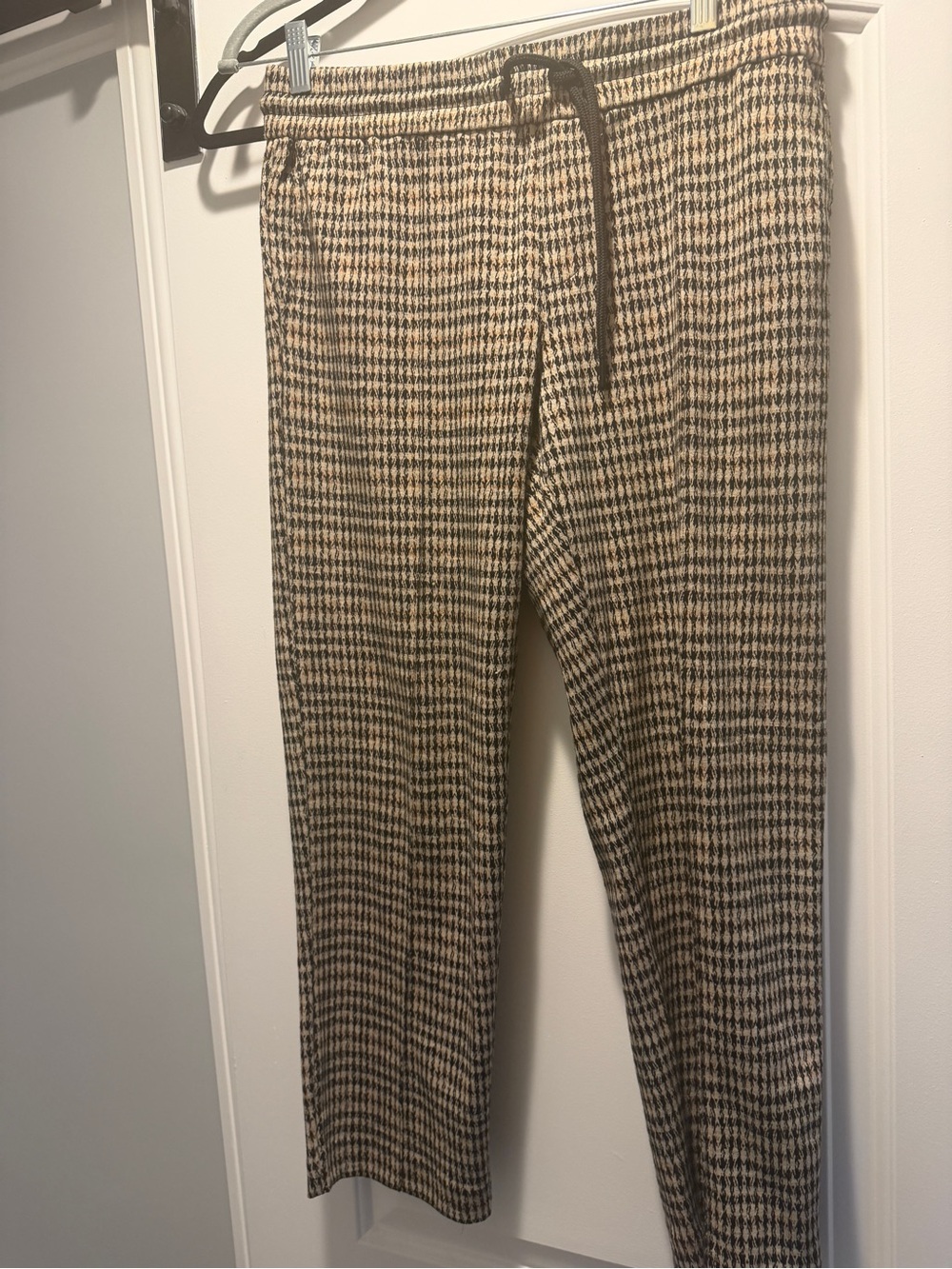 Liverpool Tan and Black Houndstooth Knit Pants